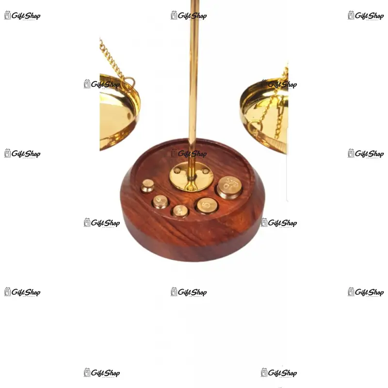 Balanta realizata din alama cu 5 greutati